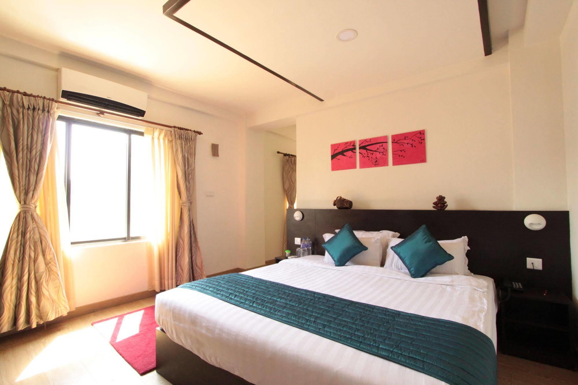 קטמנדו Gaju Suite Hotel מראה חיצוני תמונה