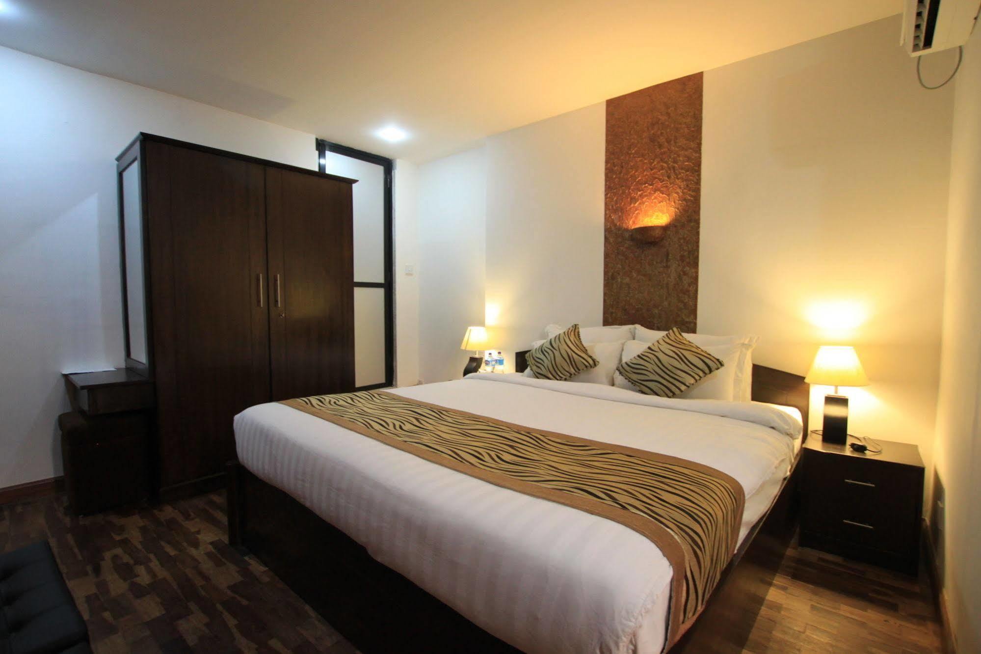 קטמנדו Gaju Suite Hotel מראה חיצוני תמונה